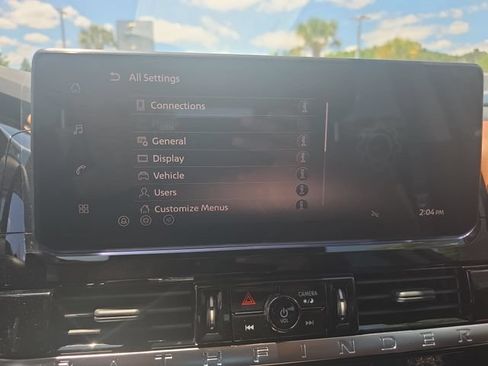 New 2026 Nissan Pathfinder Platinum AWD/4WD image 24