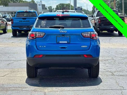 Used 2022 Jeep Compass Latitude AWD/4WD image 33