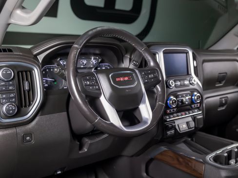 Used 2021 GMC Sierra 1500 SLT AWD/4WD image 32