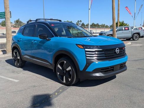 Certified 2025 Nissan Kicks SR FWD image 6