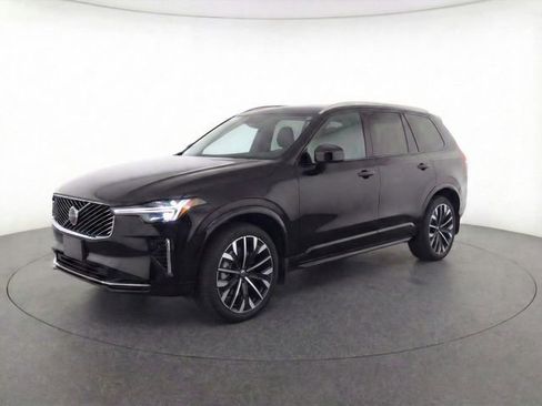 New 2026 Volvo XC90 B6 Plus w/ Protection Package Premier image 33