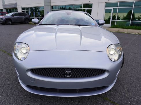 Used 2008 Jaguar XK Coupe RWD image 2
