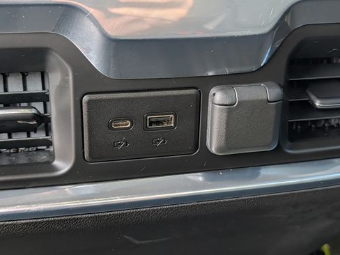Certified 2022 Chevrolet Silverado 3500 LTZ w/ LTZ Premium Package AWD/4WD image 13