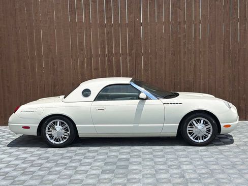 Used 2002 Ford Thunderbird RWD image 9