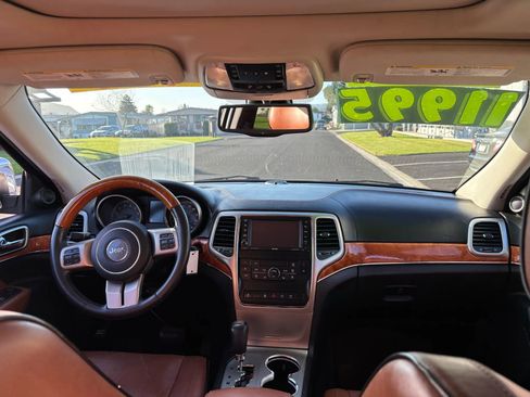 Used 2012 Jeep Grand Cherokee Overland image 17