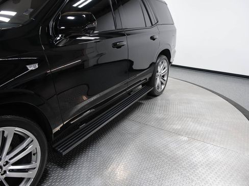Used 2025 Cadillac Escalade Sport Platinum AWD/4WD image 4