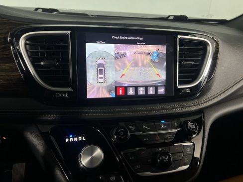 Used 2022 Chrysler Pacifica Pinnacle image 18