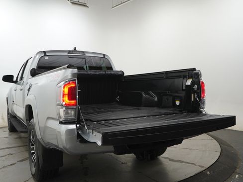 Used 2023 Toyota Tacoma TRD Sport w/ Black Out Package (TMS) image 17