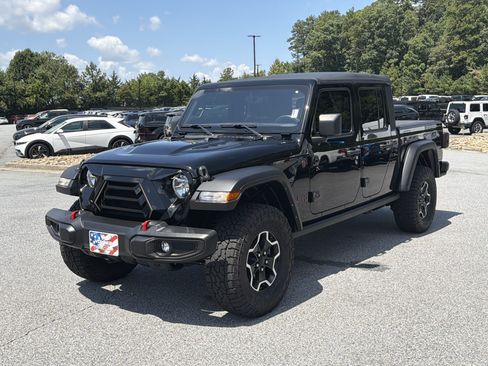 Used 2022 Jeep Gladiator Rubicon w/ Cold Weather Group AWD/4WD image 3