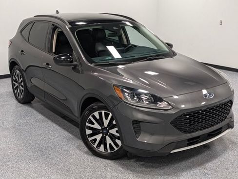 Used 2020 Ford Escape SE Sport FWD image 33