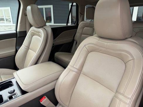 Used 2022 Lincoln Aviator Reserve w/ Elements Package Plus AWD/4WD image 13