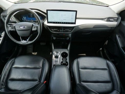 Used 2024 Ford Escape Platinum AWD/4WD image 32