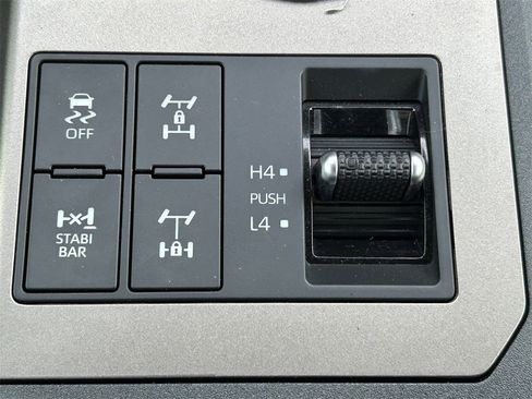 Used 2025 Toyota Land Cruiser image 15