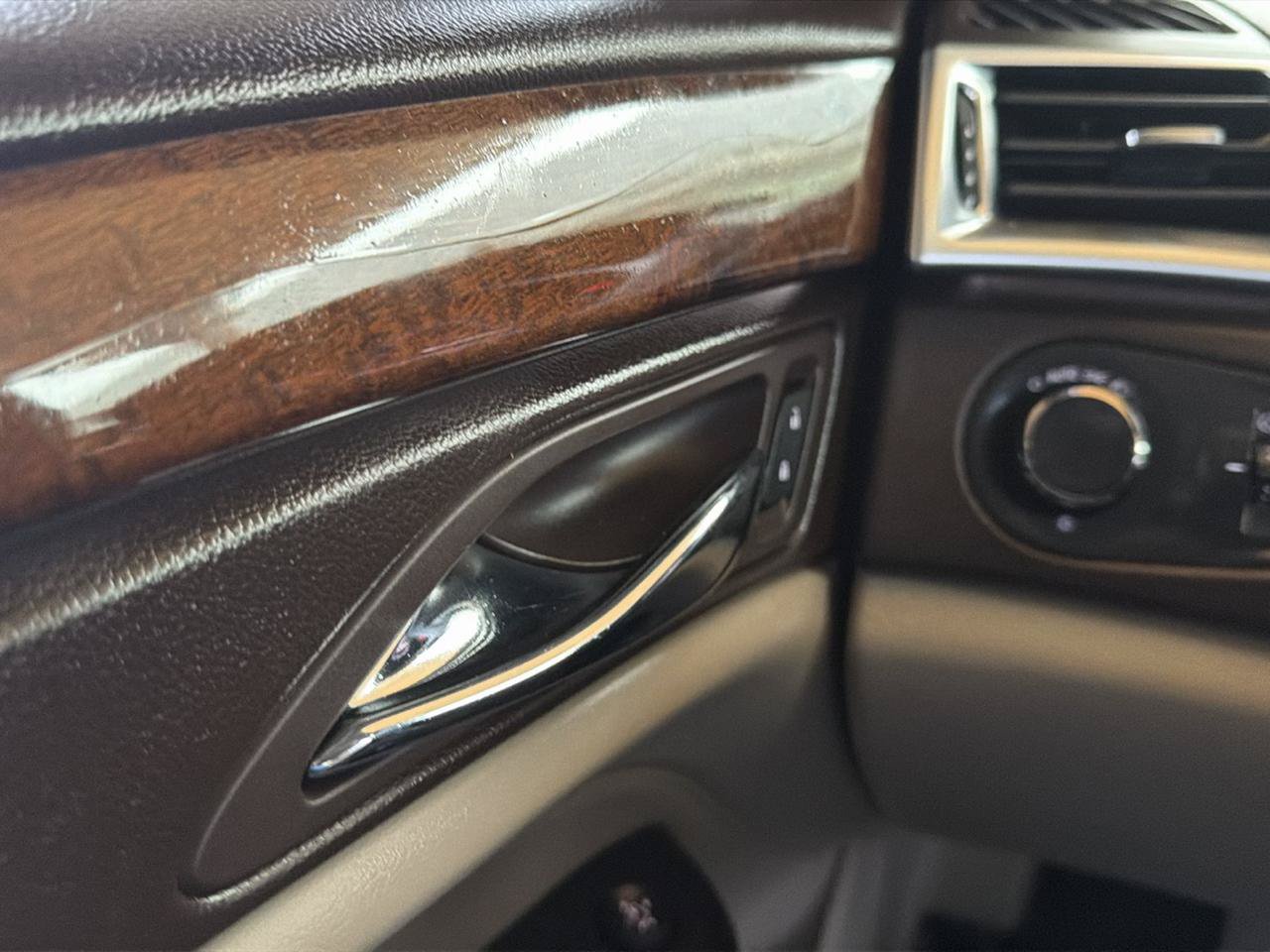 Used 2014 Cadillac SRX Luxury FWD image 27
