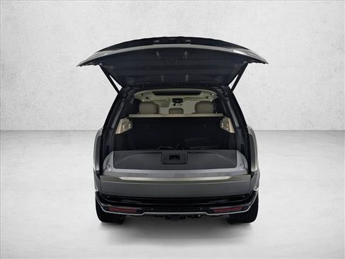 New 2025 Land Rover Range Rover SE image 22