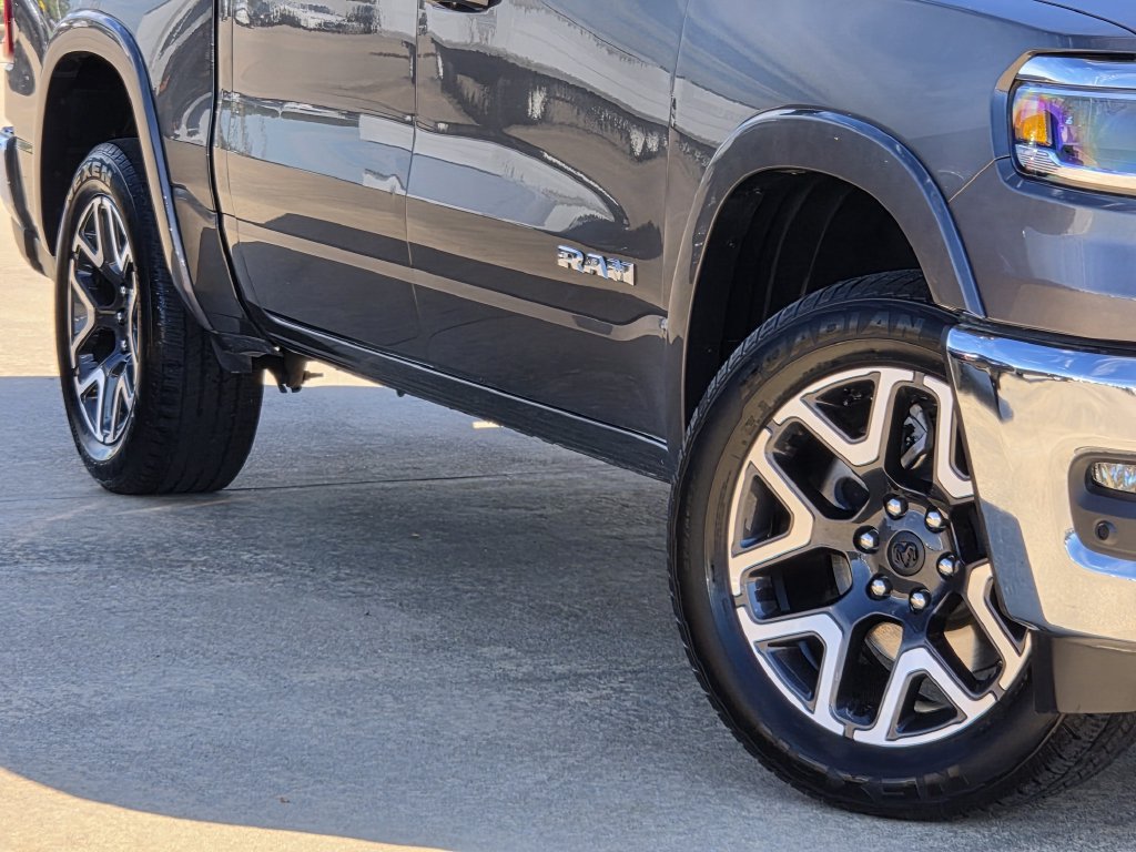 Used 2026 RAM 1500 Laramie AWD/4WD image 11