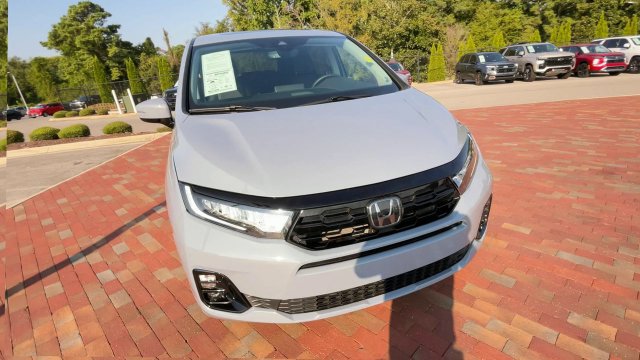 Certified 2025 Honda Odyssey Elite image 4