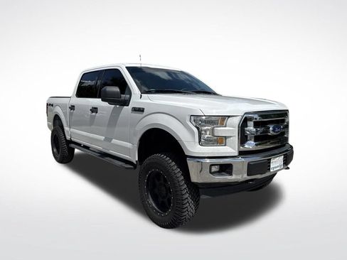 Used 2017 Ford F150 XLT w/ Trailer Tow Package AWD/4WD image 2
