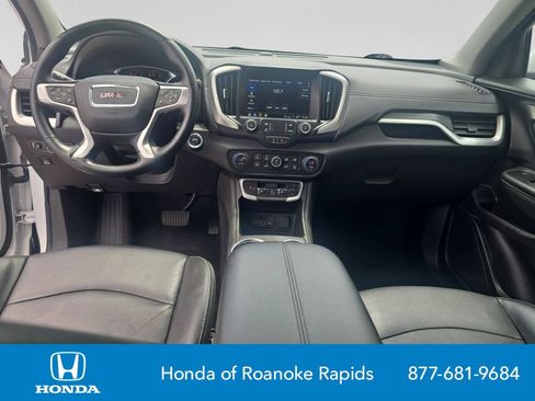 Used 2024 GMC Terrain SLT FWD image 12