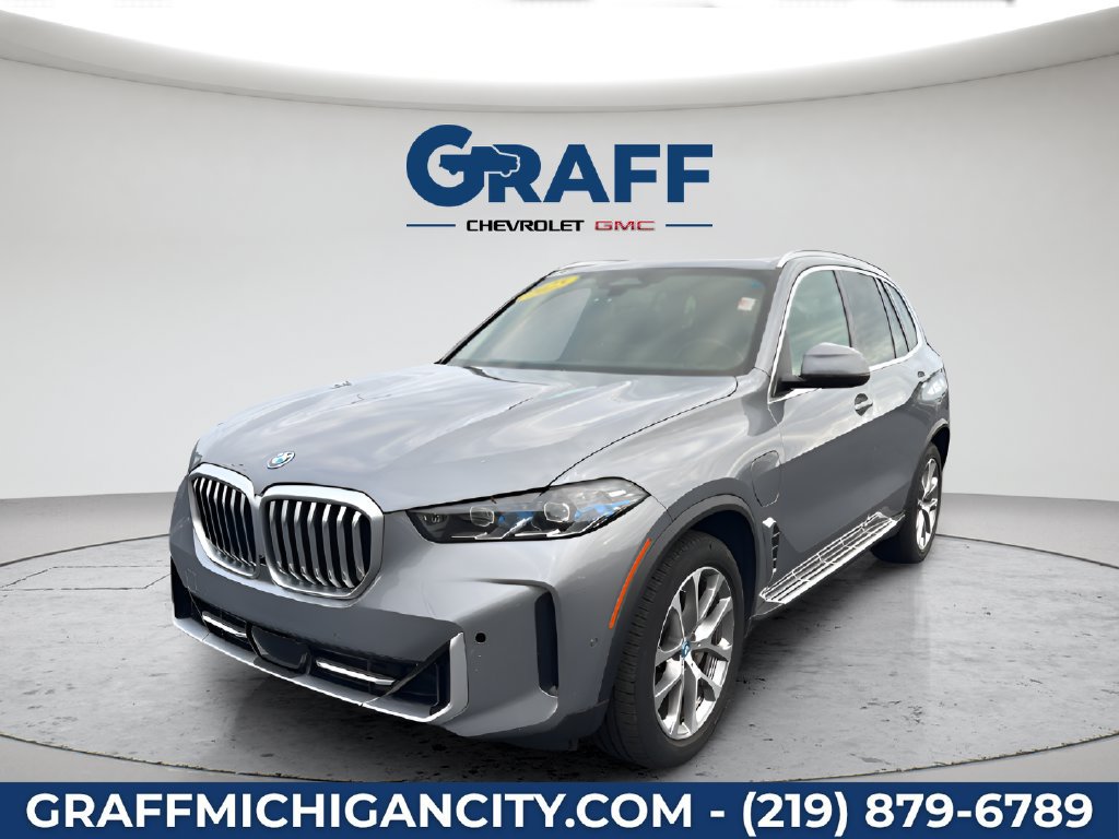 Used 2025 BMW X5 xDrive50e AWD/4WD image 1