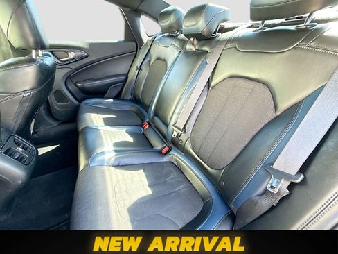 Used 2015 Chrysler 200 S w/ Comfort Group image 22