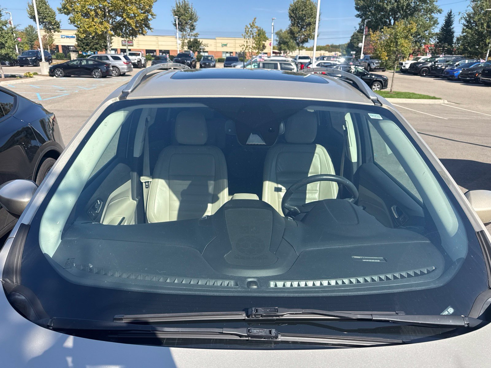 Used 2018 Ford Escape Titanium w/ Ford Safe & Smart Package AWD/4WD image 5