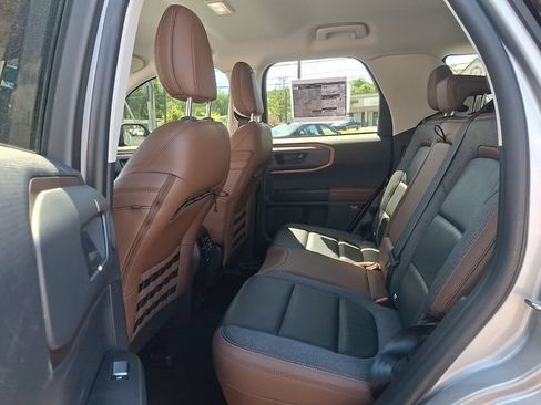 Used 2022 Ford Bronco Sport Outer Banks w/ Tech Package AWD/4WD image 9