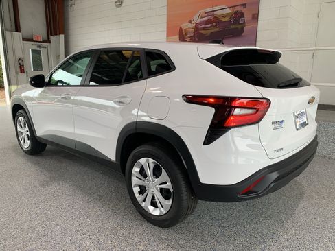 New 2026 Chevrolet Trax LS FWD image 6