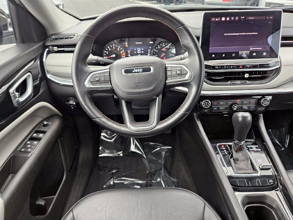 Used 2022 Jeep Compass Limited AWD/4WD image 13