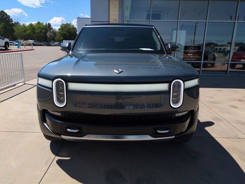 Used 2023 Rivian R1S Adventure AWD/4WD image 8