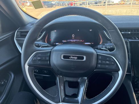 Used 2023 Jeep Grand Cherokee Altitude image 27