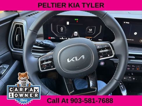 Used 2025 Kia Sorento SX image 19