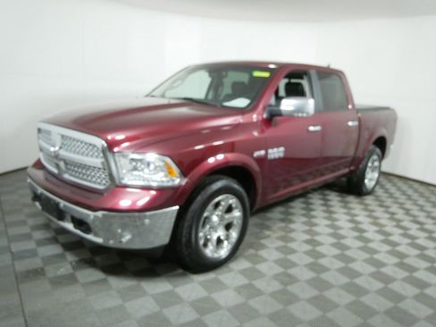 Used 2018 RAM 1500 Laramie w/ Convenience Group image 7