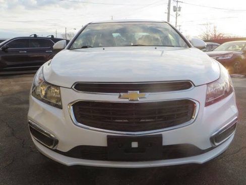 Used 2016 Chevrolet Cruze LT image 5