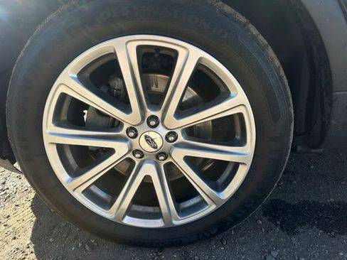 Used 2017 Ford Explorer Limited w/ Equipment Group 303A AWD/4WD image 11