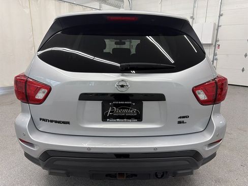 Used 2020 Nissan Pathfinder SL AWD/4WD image 6