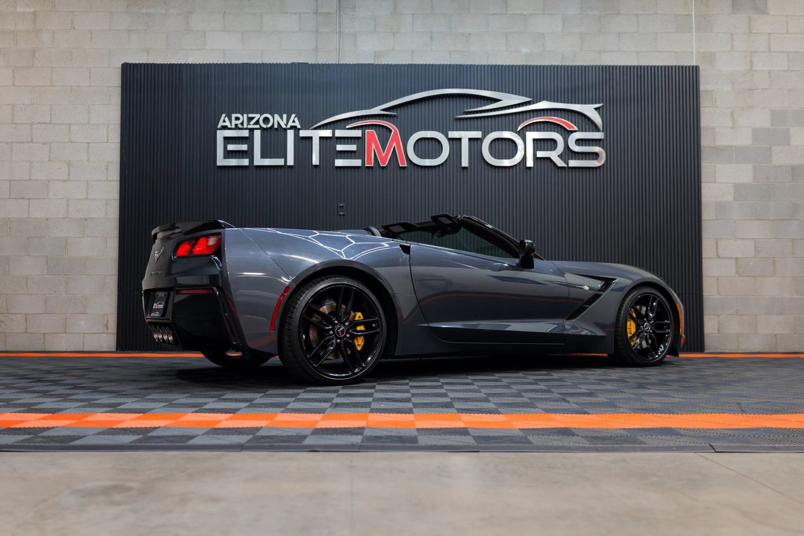 Used 2014 Chevrolet Corvette Stingray Convertible w/ 3LT Preferred Equipment Group RWD image 27