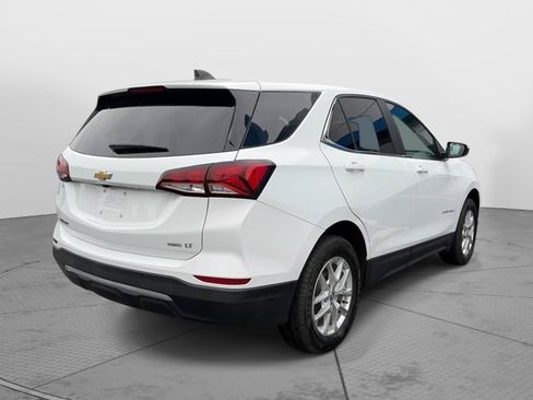 Used 2023 Chevrolet Equinox LT AWD/4WD image 3