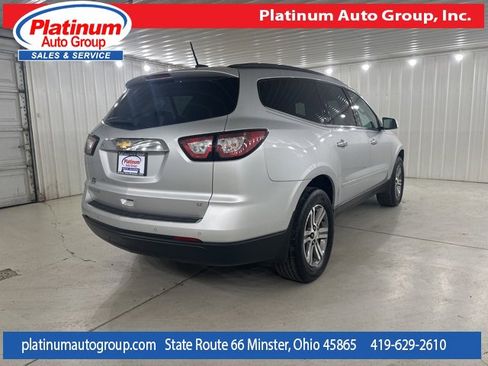 Used 2017 Chevrolet Traverse LT image 5