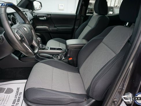 Used 2021 Toyota Tacoma TRD Off-Road w/ Technology Package image 24