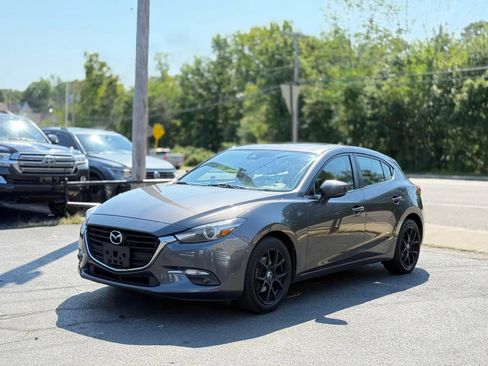 Used 2018 MAZDA MAZDA3 Grand Touring FWD image 3