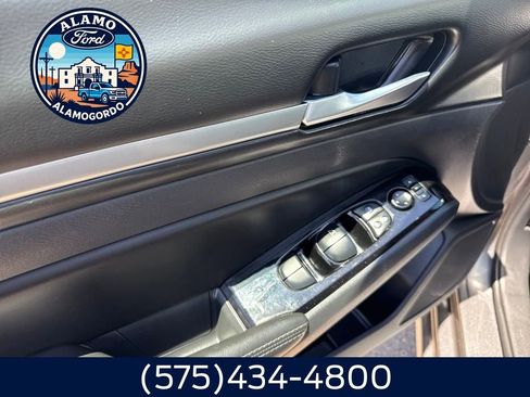 Used 2023 Nissan Altima 2.5 SV image 4