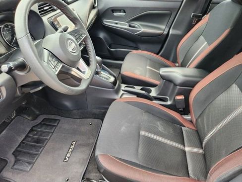 Used 2024 Nissan Versa SR image 3
