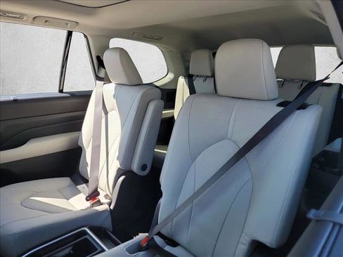 New 2026 Toyota Grand Highlander Limited image 11