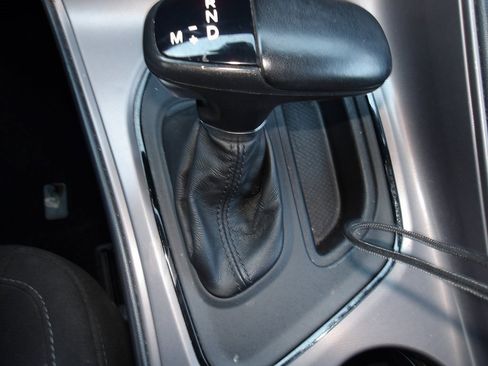 Used 2023 Dodge Challenger SXT image 17