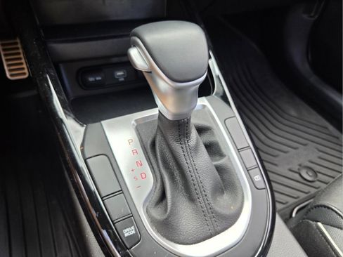 Certified 2024 Kia Forte GT-Line FWD image 18