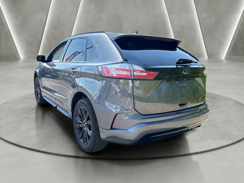 Used 2023 Ford Edge SE w/ Black Appearance Package AWD/4WD image 5