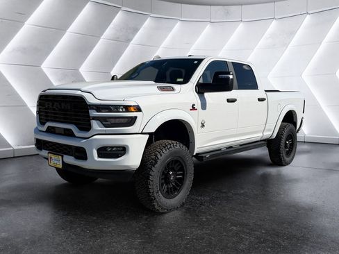 New 2025 RAM 2500 Big Horn AWD/4WD image 1