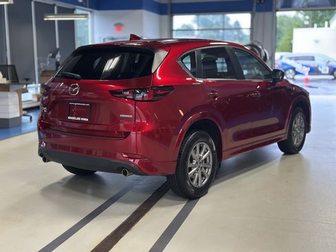 Used 2024 MAZDA CX-5 AWD 2.5 S w/ Preferred Package image 5