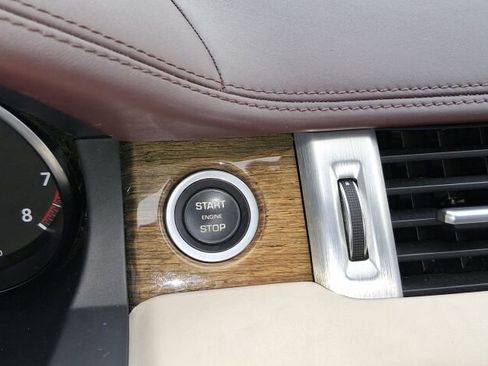 Used 2018 Land Rover Range Rover Evoque Autobiography image 34